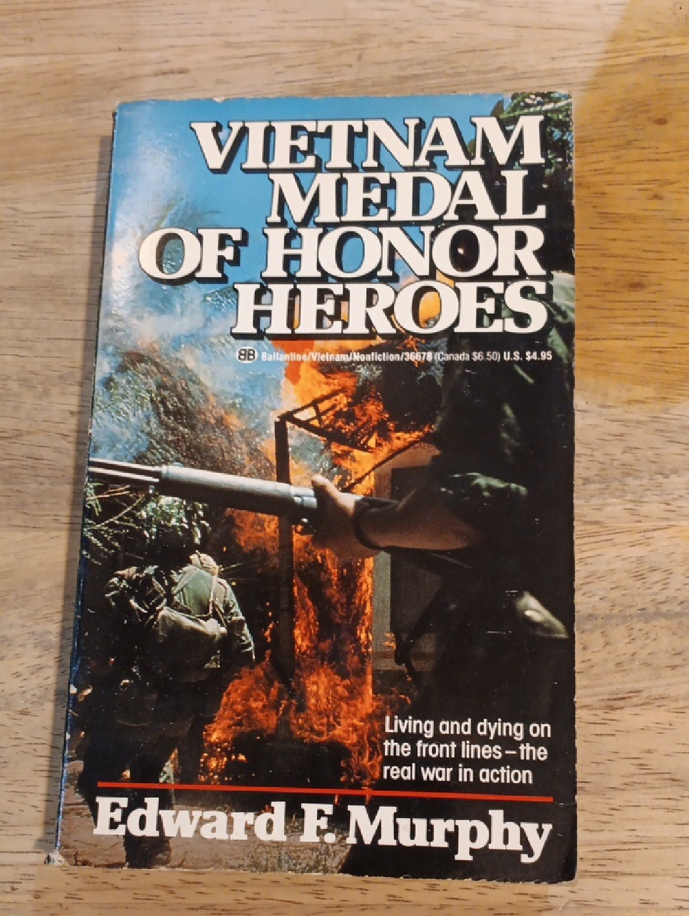 2/$6 Vietnam Medal of Honor Heroes by Edward F. Murphy